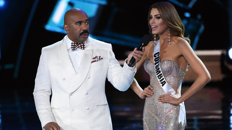 Steve Harvey and Ariadna Gutiérrez