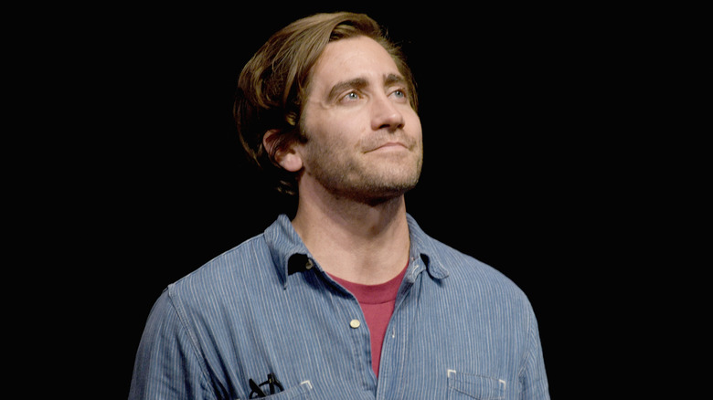 Jake Gyllenaal on stage