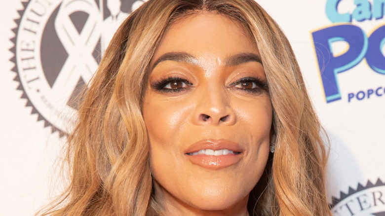 Wendy Williams poses on the red carpet