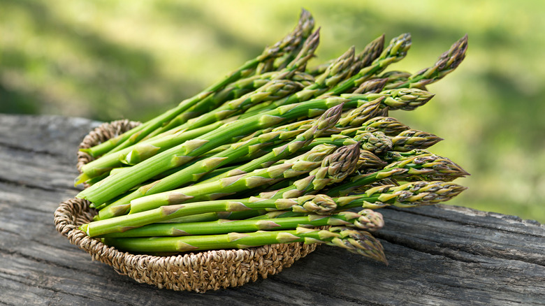 A bowl of asparagus