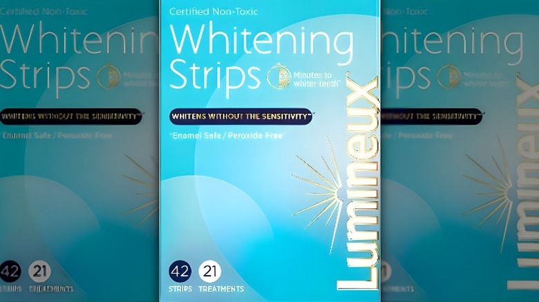 Box of Lumineux teeth whitening strips