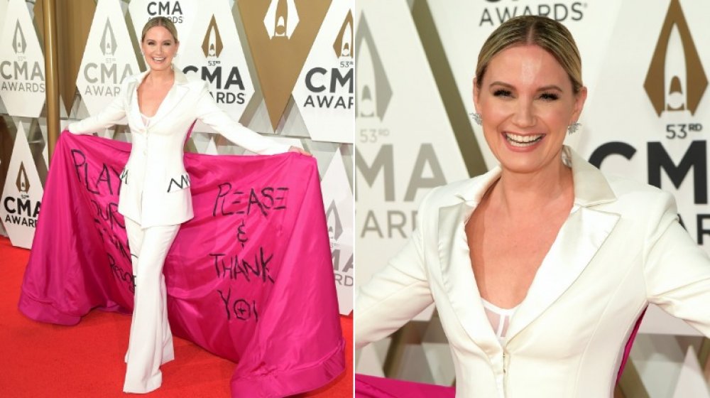 Jennifer Nettles at the 2019 CMA Awards