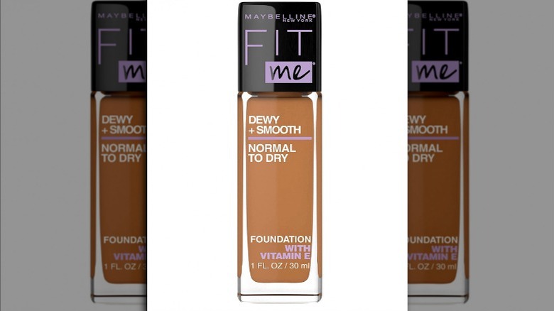 Maybelline New York Fit Me Dewy + Smooth Foundation