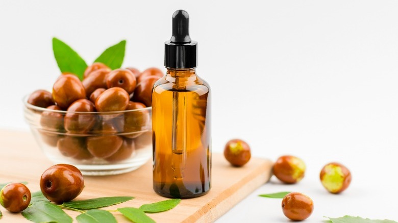 jojoba oil with fruit