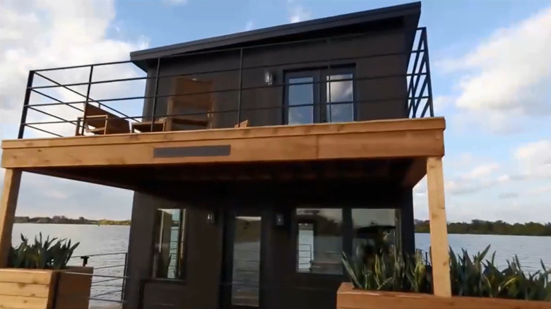 Double decker house boat on Lake Waco 