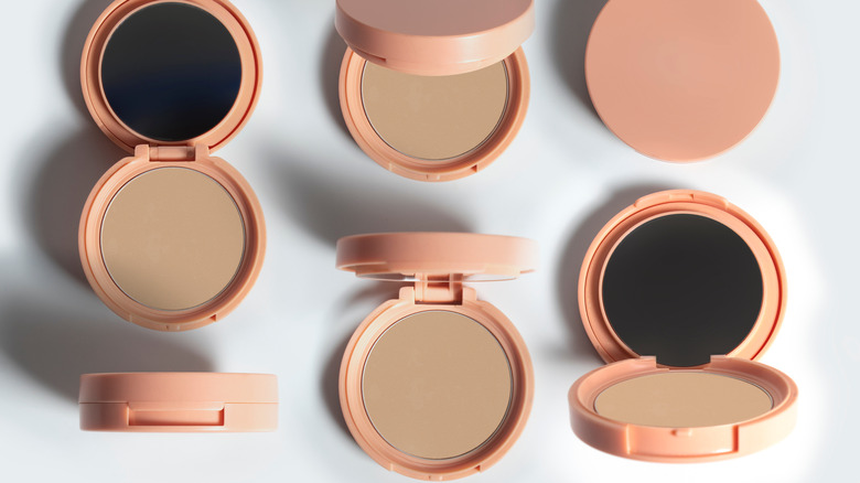 Powder foundations 