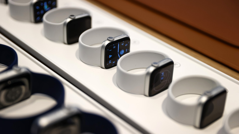 Display of apple watches 