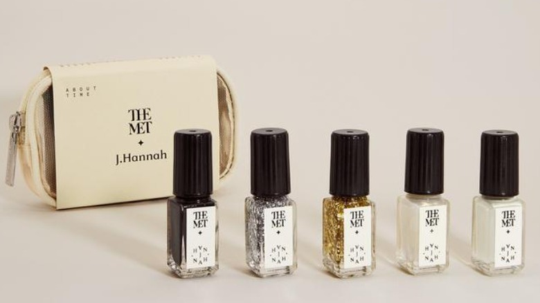J. Hannah The MET nail polish gift set 