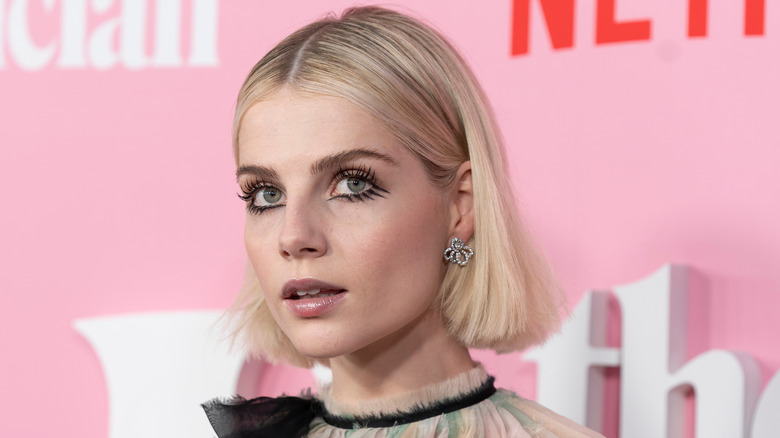 lucy boynton blonde bob haircut