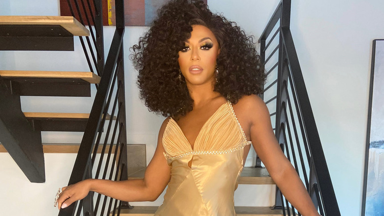 Shangela on a staircase