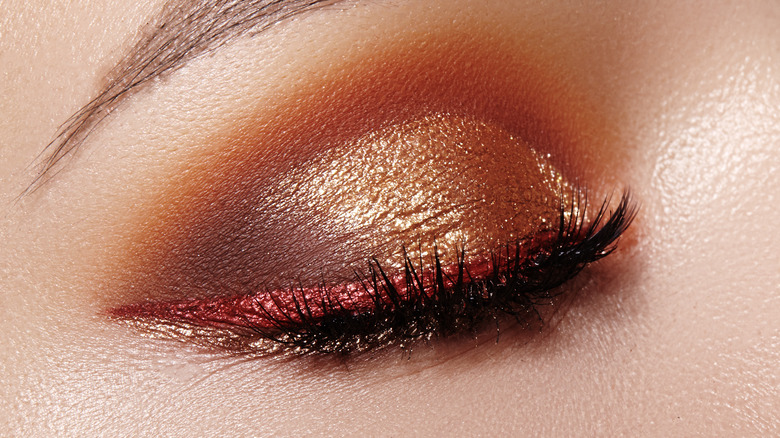 metallic eyeshadow