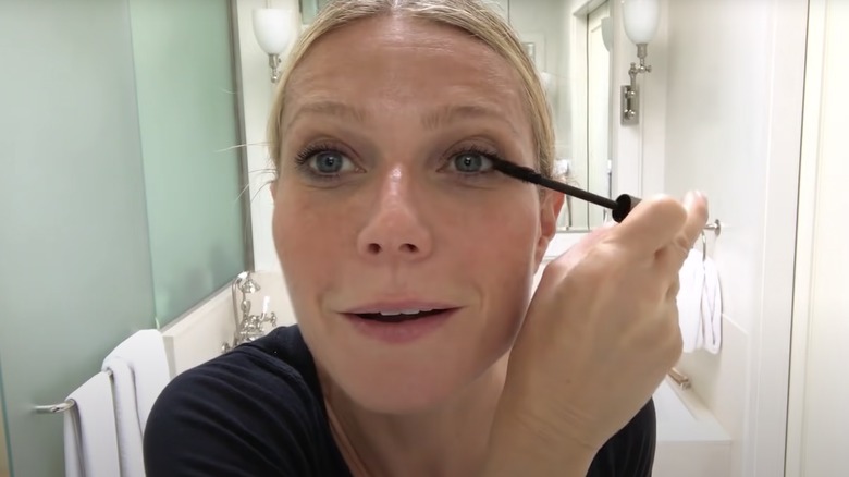 Gwyneth Paltrow mascara