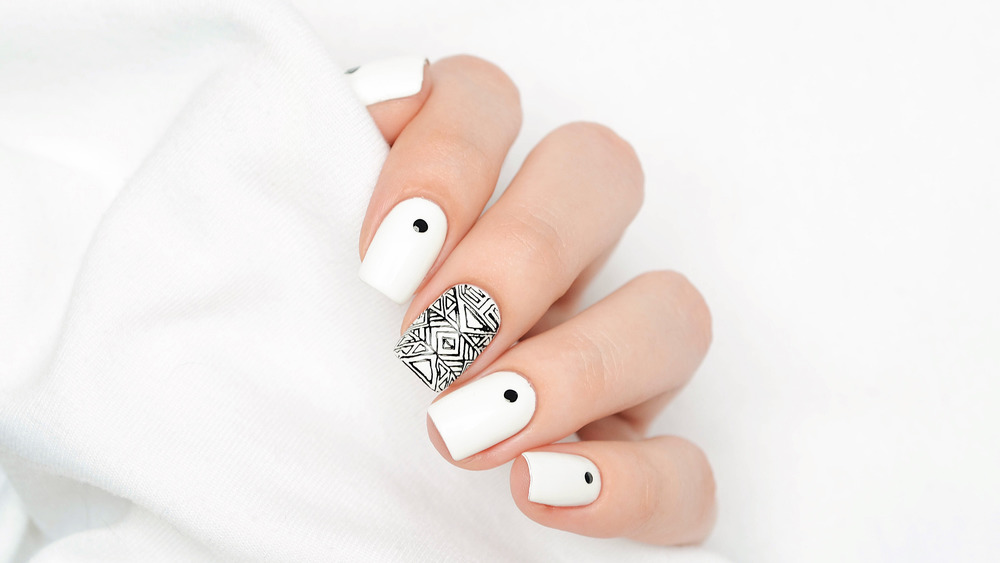 Black-and-white manicure