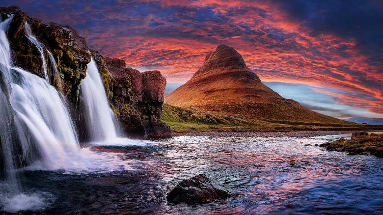 Iceland volcano sea waterfalls