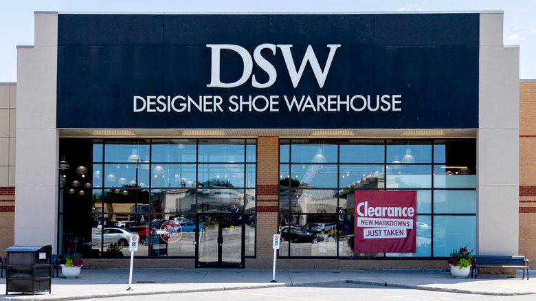 DSW sign