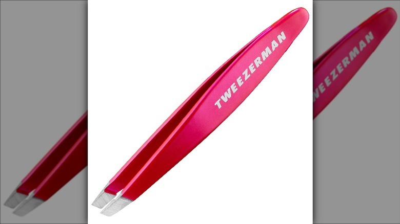 TWEEZERMAN Pink Perfection Mini Slant Tweezer