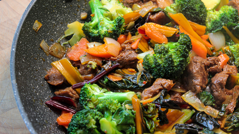 seitan stirfry in pan 