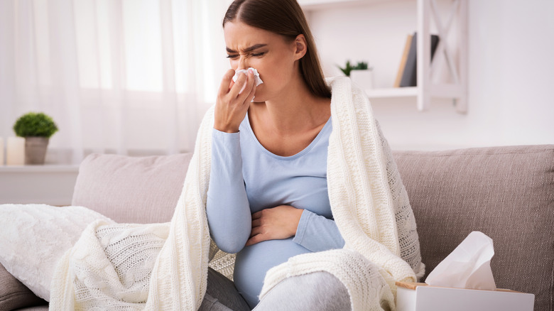 pregnant woman with a cold