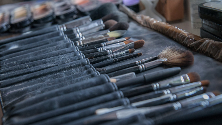 make up brushes