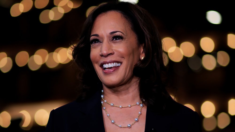 Kamala Harris in statement pearls