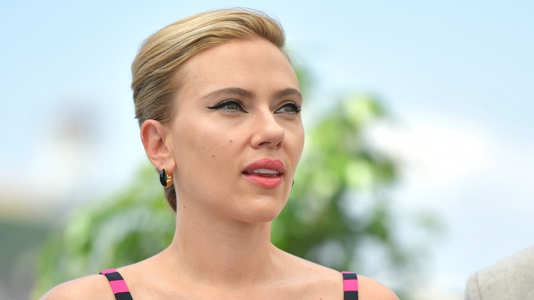 Scarlett Johansson posing