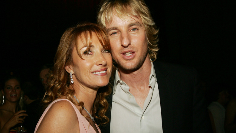 Jane Seymour and Owen Wilson posing 