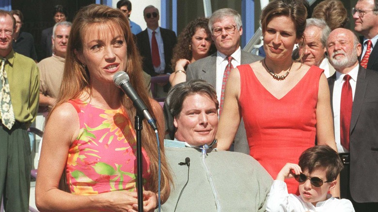 Jane Seymour giving a speech 