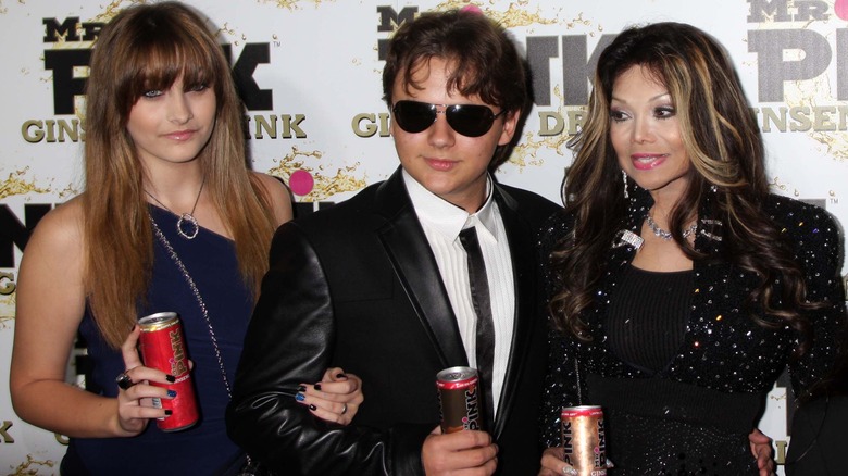 Prince Jackson, Paris Jackson, La Toya Jackson smiling