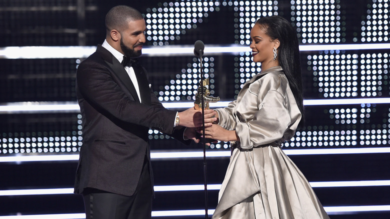 Drake presented the award to Rihanna at the 2016 VMAs 