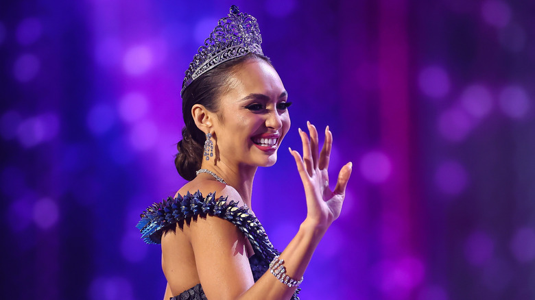 Miss USA 2022 R'Bonney Gabriel wearing crown