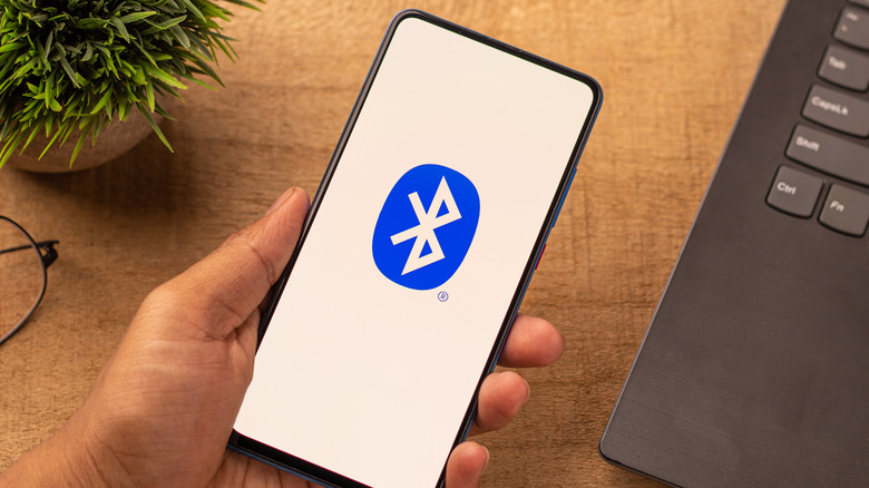 Bluetooth logo on phone