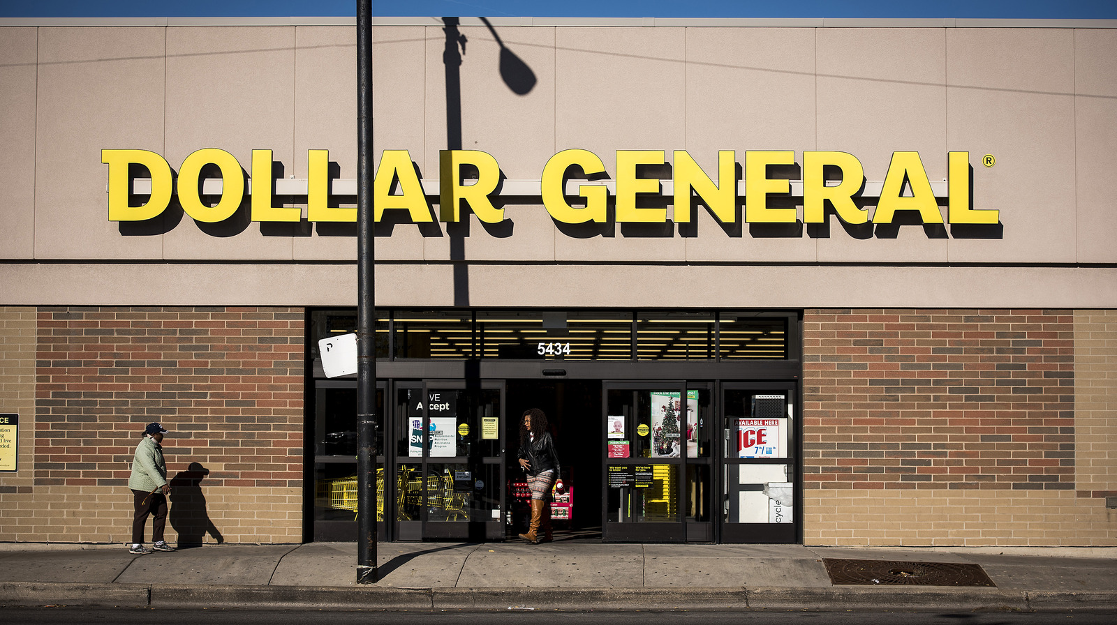 The Difference Between Dollar Tree And Dollar General 6933