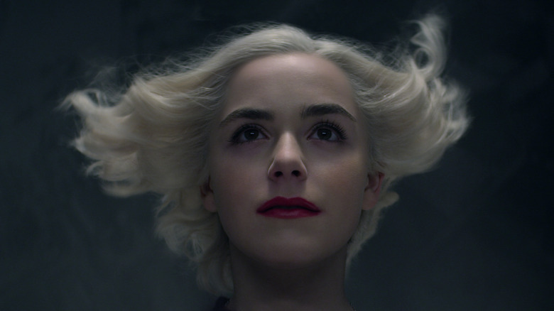 Kiernan Shipka in "CAOS"