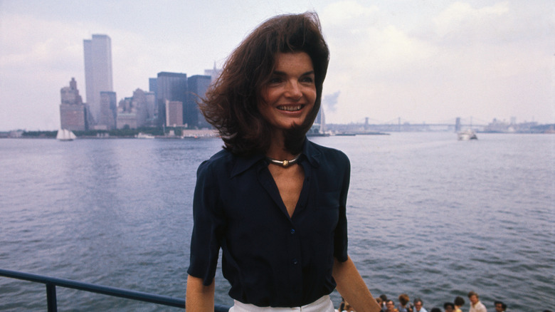 Jackie Kennedy posing for photos in New York