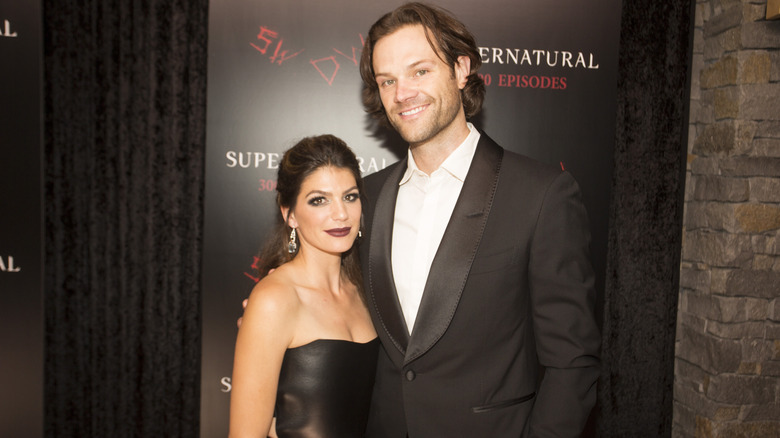 Genevieve Padalecki and Jared Padalecki on the red carpet at the "Supernatural" 300th Episode Celebration in 2018