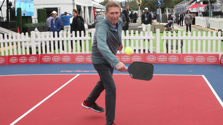 Gerry Turner playing pickleball