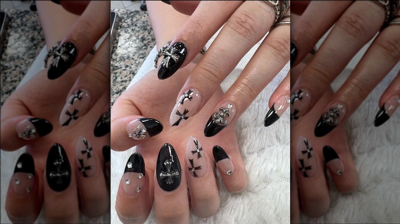 Goth art nails