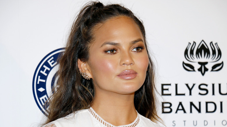 The Product Responsible for Chrissy Teigen's Ultra-Voluminous Hair Texture