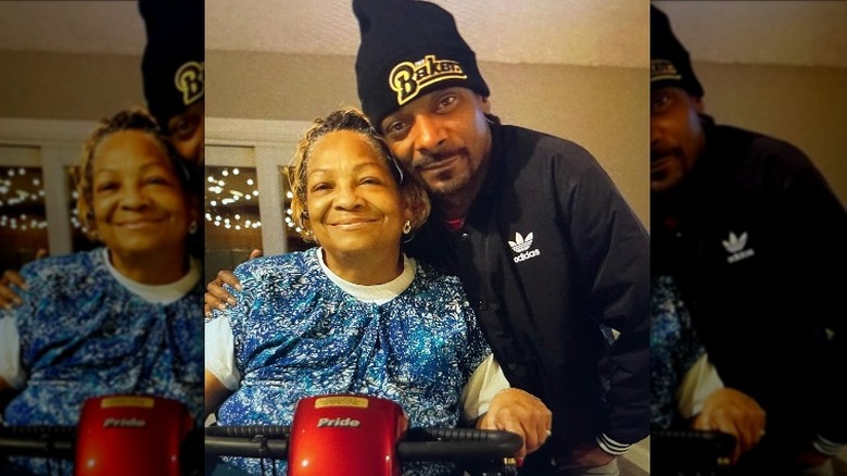 Snoop Dogg  with mom Beverly Tate