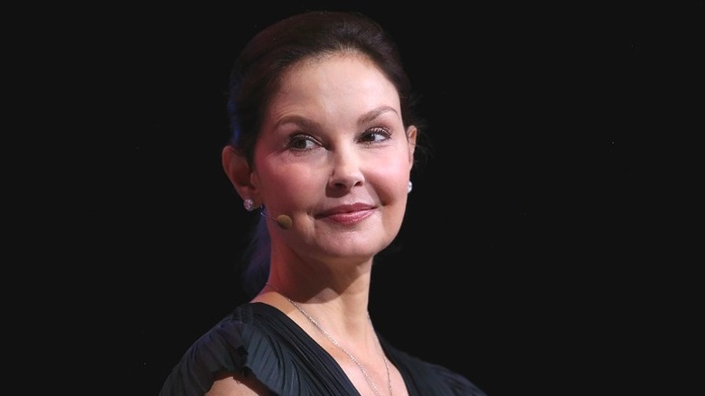 Ashley Judd wearing microphone