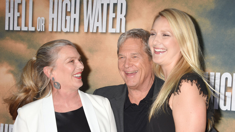 Susan, Jeff and daughter Hayley Bridges at the screening of the film "Hell Or High Water"