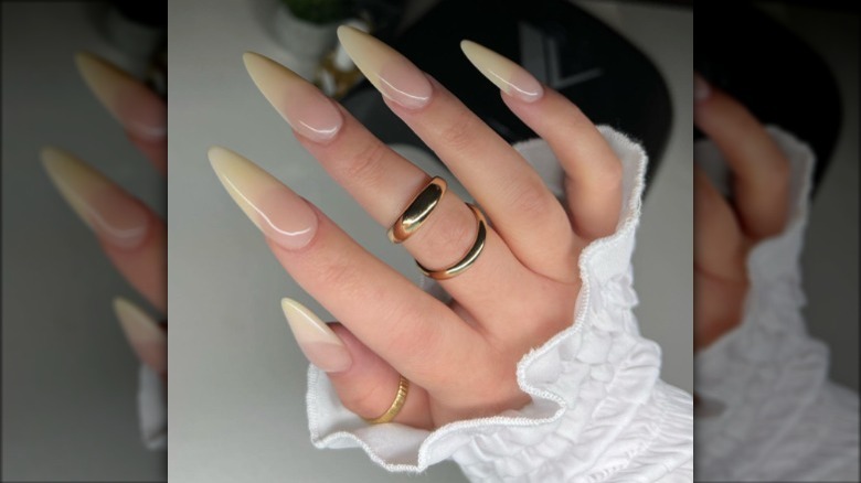 pointed hyperrealistic nails