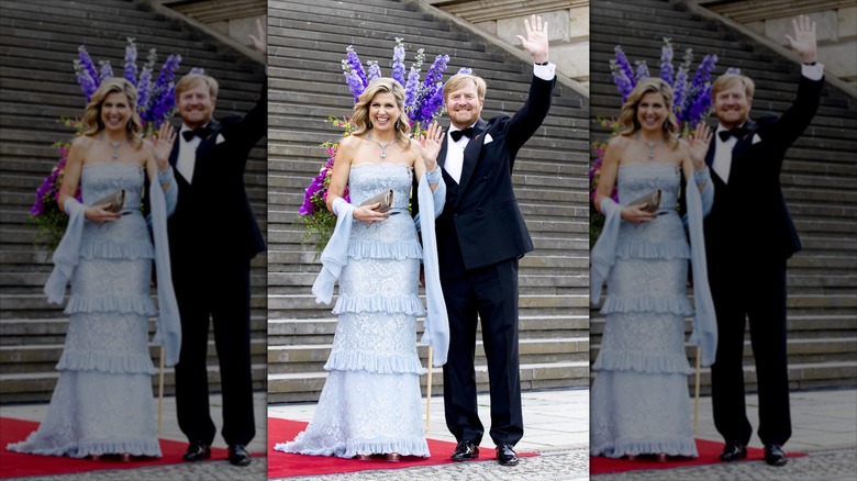 Queen Máxima and King Willem-Alexander waving