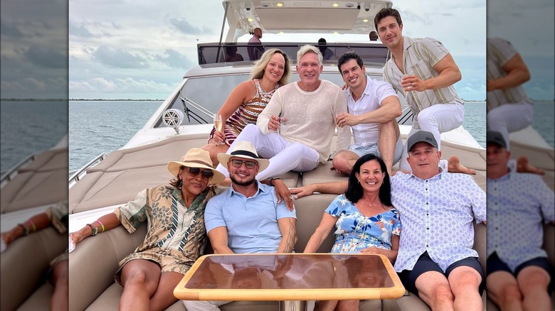 Roberts relaxing on a yacht with GMA co-stars