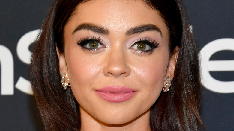 Sarah Hyland poses on the red carpet