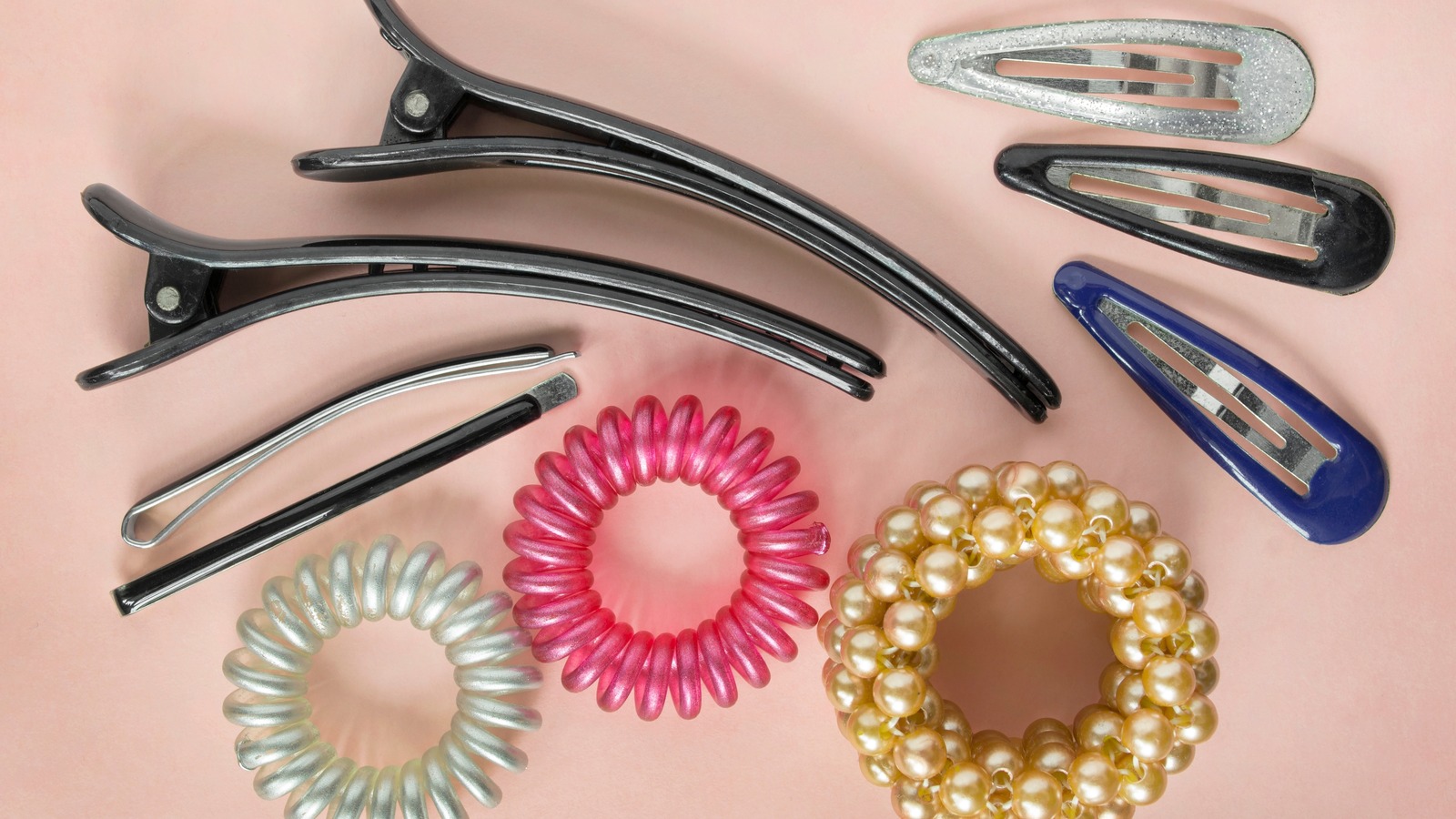 the-list-s-exclusive-survey-shows-which-hair-accessory-women-keep-handy