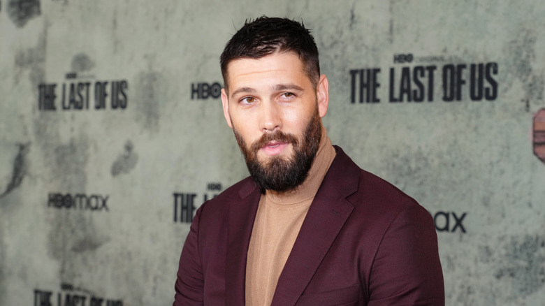 Casey Deidrick posing