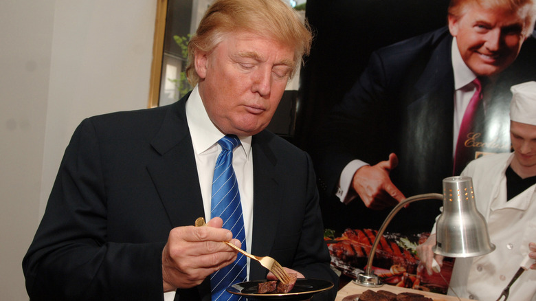 Donald Trump eating