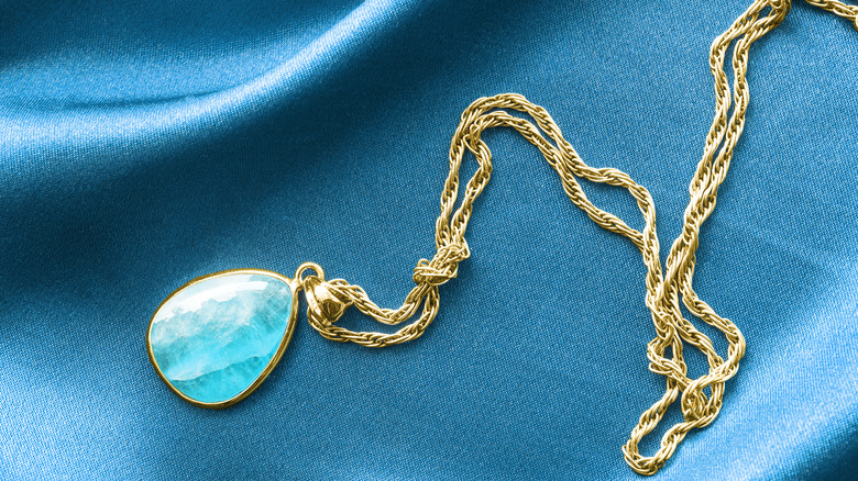 Aquamarine necklace. 