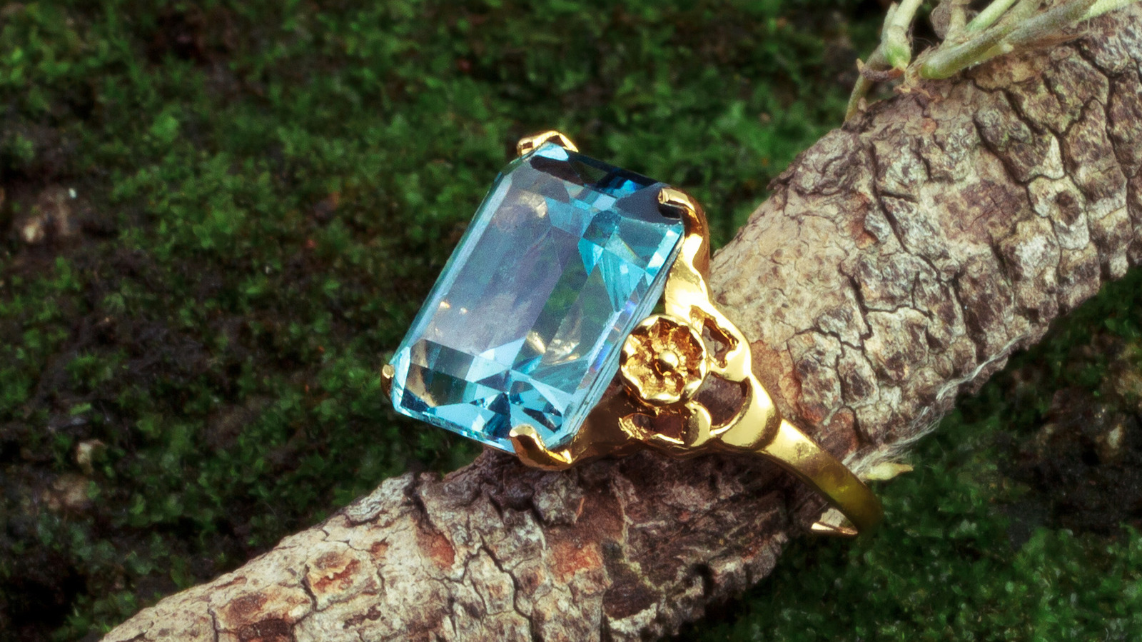 Aquamarine Jewelry The March Birthstone & Symbol of Prosperity